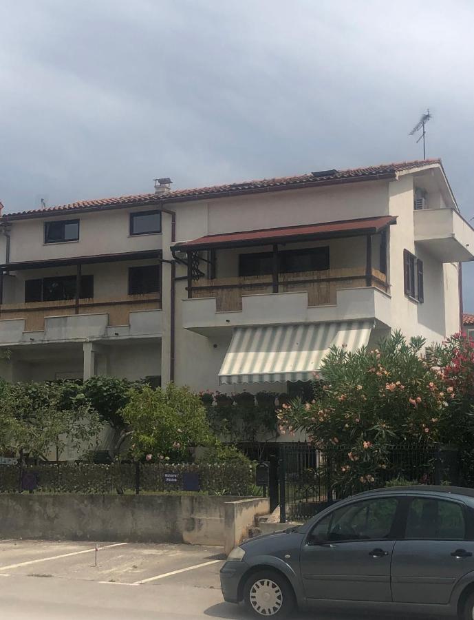 Apartment Novigrad City Centre מראה חיצוני תמונה